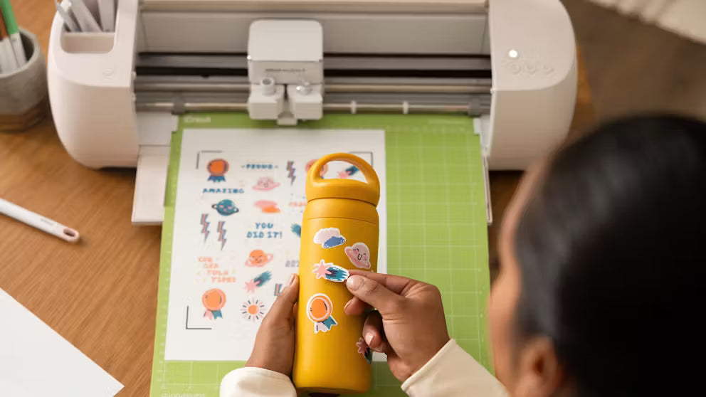 *NEW!* Cricut Explore 4 Bluetooth Wireless Smart Cutting Machine (p/n:2011071)