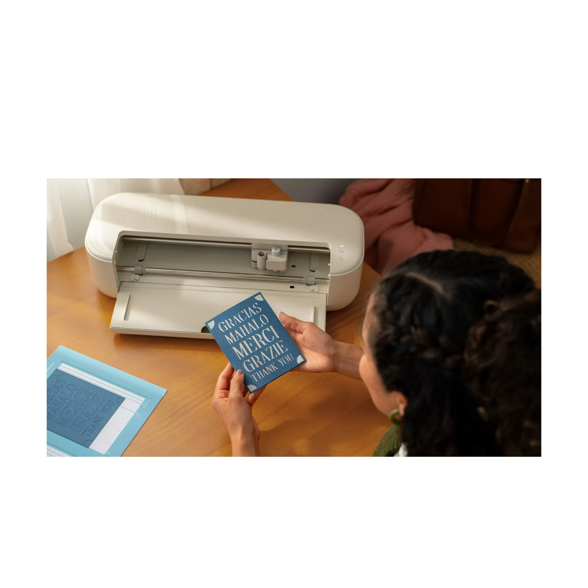 Cricut Explore 5 Cutting Machine Essential Bundle [2012406]