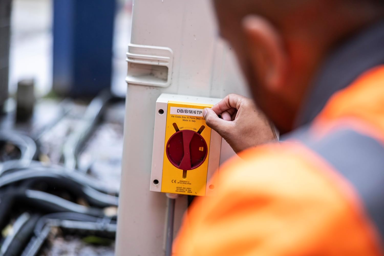 Brother PT-E310BT P-Touch Portable Industrial Thermal Bluetooth Label Printer [PT-E310BTVP]