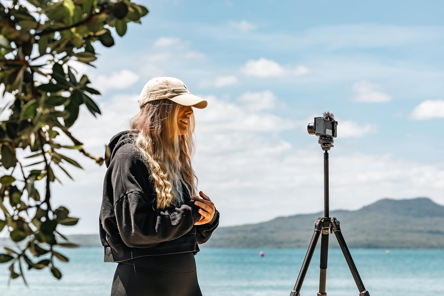 Canon PowerShot V1 Vlog Digital Camera 22.3MP 4K/60p Video