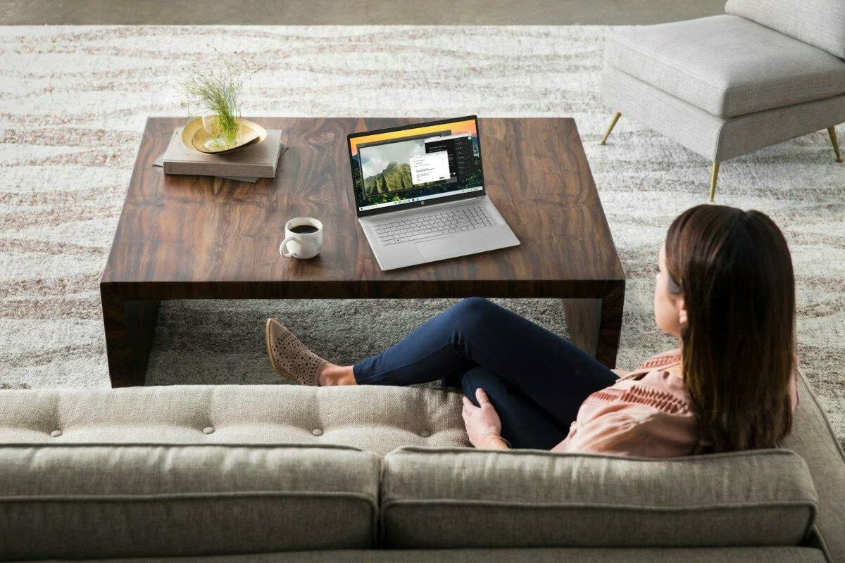 *SALE!* HP Laptop 17.3 inch Intel Core i7/16GB/1TB SSD+WebCam 17-cn3028TU [9T0K8PA]