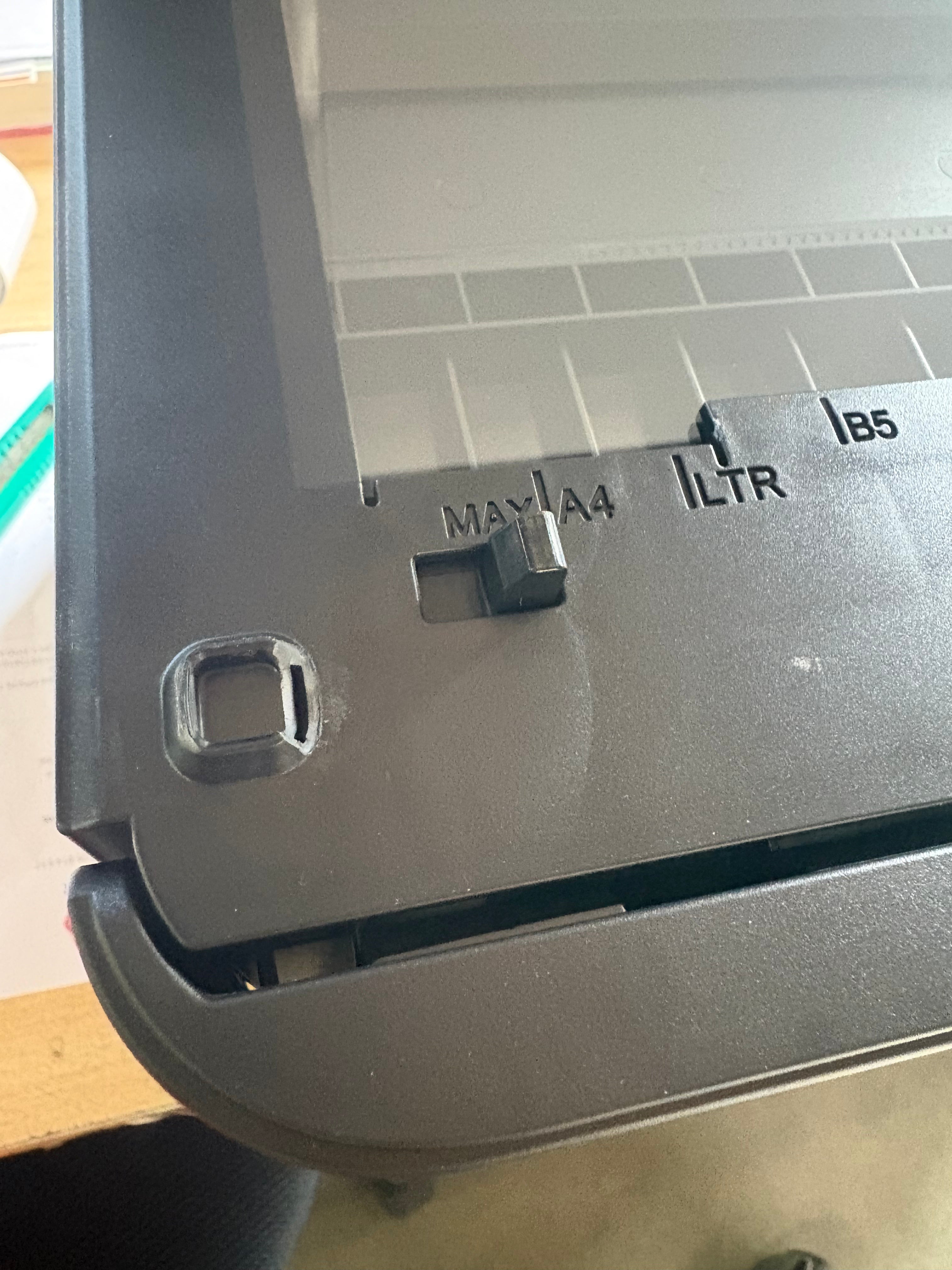 *Damaged Box+ minor cracks* Epson EcoTank ET-4950 Wireless All-in-One A4 Ink Tank Printer [C11CL40501]