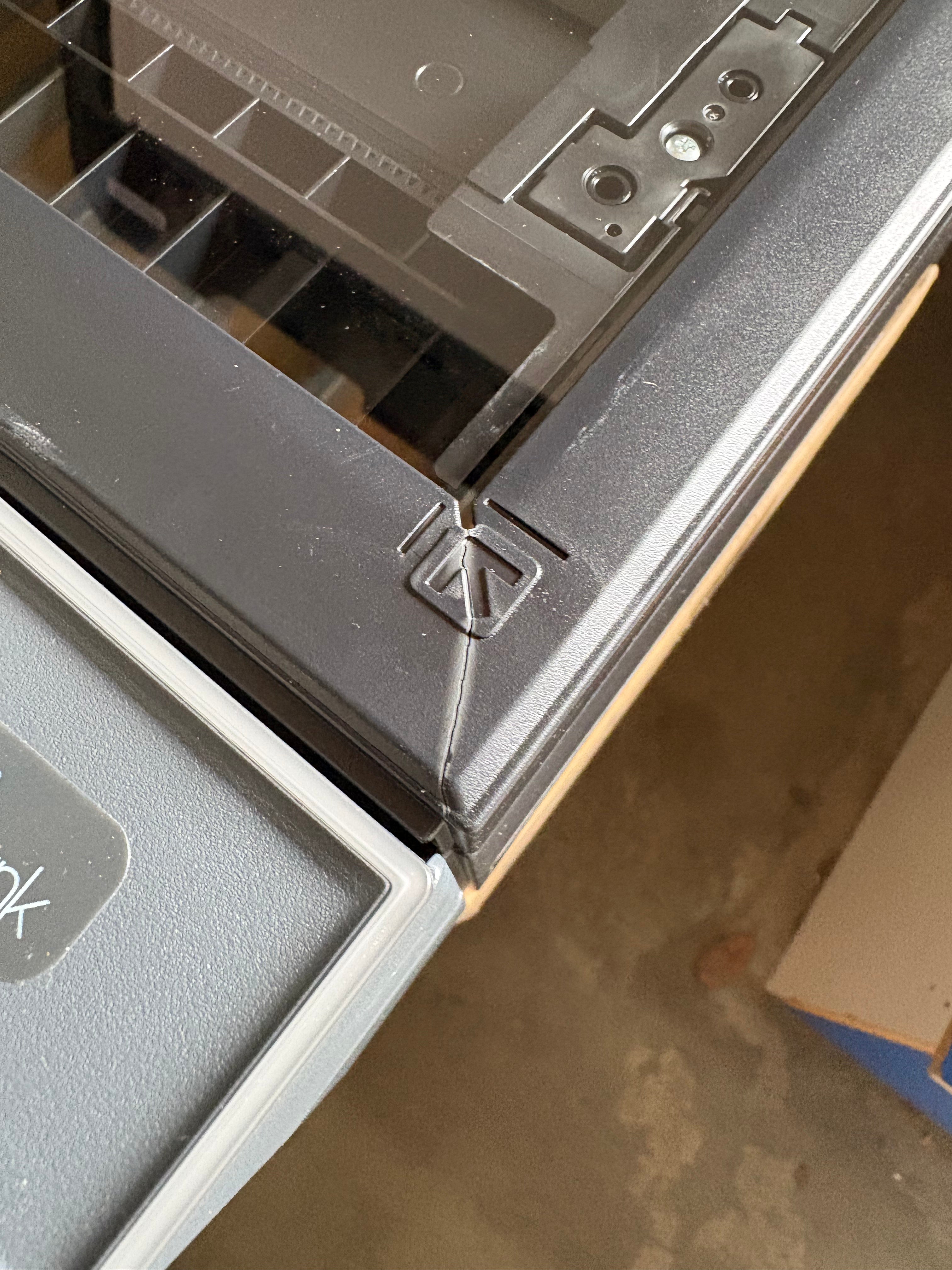 *Damaged Box+ minor cracks* Epson EcoTank ET-4950 Wireless All-in-One A4 Ink Tank Printer [C11CL40501]