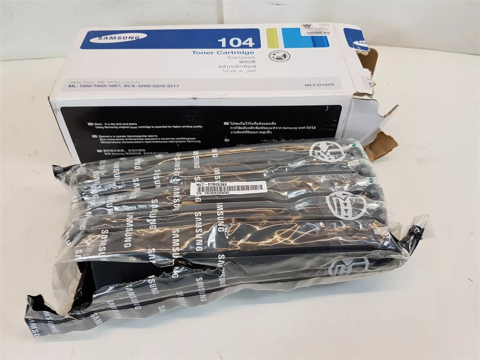 *Open Box* Genuine Samsung D104S BLACK Toner for ML-1865W 1860 SCX3200 ML-1660 ML-1665 [SU748A]